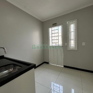 Loja com 57m², no bairro Lourdes em Caxias do Sul para Alugar