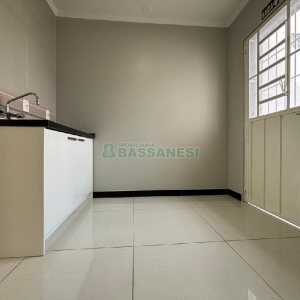 Loja com 57m², no bairro Lourdes em Caxias do Sul para Alugar