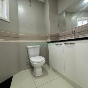 Loja com 57m², no bairro Lourdes em Caxias do Sul para Alugar