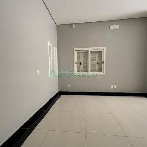 Loja com 57m², no bairro Lourdes em Caxias do Sul para Alugar