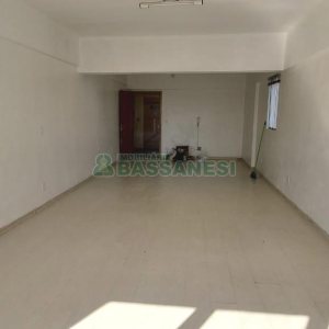 Sala com 44m², no bairro Centro em Caxias do Sul para Comprar