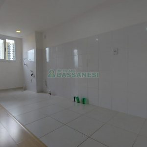 Apartamento com 53m², 2 dormitórios, 1 vaga, no bairro Santa Lúcia em Caxias do Sul para Alugar