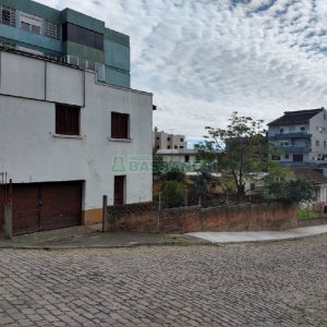 Casa com 100m², 3 dormitórios, no bairro Sagrada Família em Caxias do Sul para Comprar