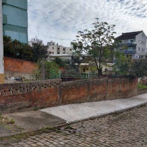 Casa com 100m², 3 dormitórios, no bairro Sagrada Família em Caxias do Sul para Comprar
