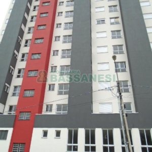 Apartamento com 56m², 2 dormitórios, 1 vaga, no bairro Desvio Rizzo em Caxias do Sul para Comprar