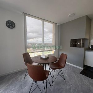 Apto Mobiliado com 111m², 3 dormitórios, 2 vagas, no bairro Cristo Redentor em Caxias do Sul para Alugar