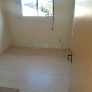 Apartamento com 52m², 2 dormitórios, 1 vaga, no bairro Desvio Rizzo em Caxias do Sul para Comprar