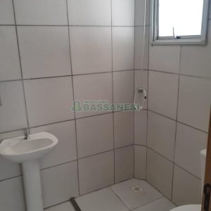 Apartamento com 52m², 2 dormitórios, 1 vaga, no bairro Desvio Rizzo em Caxias do Sul para Comprar