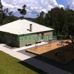 Apartamento com 52m², 2 dormitórios, 1 vaga, no bairro Desvio Rizzo em Caxias do Sul para Comprar