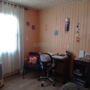 Casa com 112m², 2 dormitórios, 1 vaga, no bairro Santa Corona em Caxias do Sul para Comprar