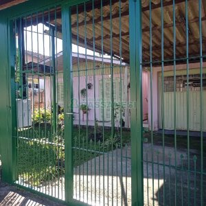 Casa com 112m², 2 dormitórios, 1 vaga, no bairro Santa Corona em Caxias do Sul para Comprar