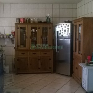 Casa com 112m², 2 dormitórios, 1 vaga, no bairro Santa Corona em Caxias do Sul para Comprar