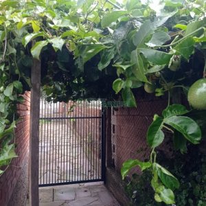 Casa com 112m², 2 dormitórios, 1 vaga, no bairro Santa Corona em Caxias do Sul para Comprar