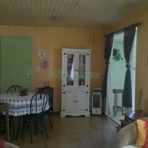 Casa com 112m², 2 dormitórios, 1 vaga, no bairro Santa Corona em Caxias do Sul para Comprar