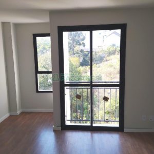 Sobrado com 86m², 2 dormitórios, 2 vagas, no bairro Nossa Senhora da Saúde em Caxias do Sul para Comprar