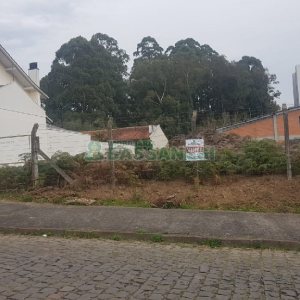 Terreno com 414m², no bairro Sanvitto em Caxias do Sul para Comprar