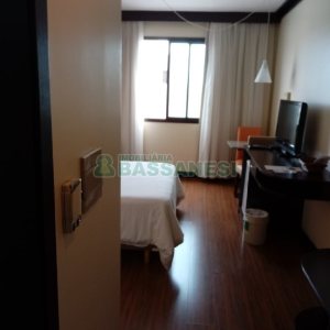 Apartamento com 32m², 1 dormitório, no bairro Centro em Caxias do Sul para Comprar