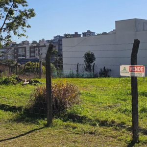 Terreno com 1620m², no bairro Sanvitto em Caxias do Sul para Comprar