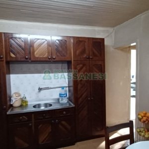 Casa com 120m², 10 dormitórios, 3 vagas, no bairro Marechal Floriano em Caxias do Sul para Comprar