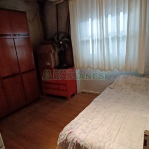 Casa com 120m², 10 dormitórios, 3 vagas, no bairro Marechal Floriano em Caxias do Sul para Comprar