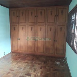 Casa Comercial com 250m², 4 dormitórios, 4 vagas, no bairro Lourdes em Caxias do Sul para Alugar ou Comprar