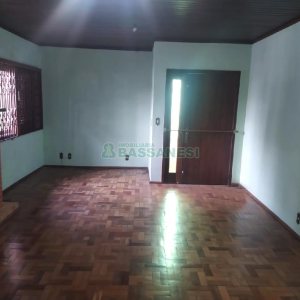Casa Comercial com 250m², 4 dormitórios, 4 vagas, no bairro Lourdes em Caxias do Sul para Alugar ou Comprar