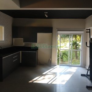Chácara com 277m², 4 dormitórios, 2 vagas, no bairro Pedancino em Caxias do Sul para Comprar