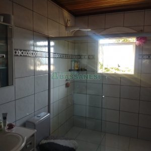 Chácara com 277m², 4 dormitórios, 2 vagas, no bairro Pedancino em Caxias do Sul para Comprar