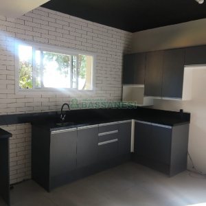 Chácara com 277m², 4 dormitórios, 2 vagas, no bairro Pedancino em Caxias do Sul para Comprar
