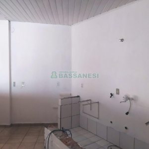 Loja com 165m², no bairro Pio X em Caxias do Sul para Comprar