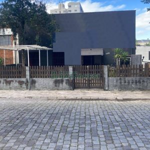 Loja com 165m², no bairro Pio X em Caxias do Sul para Comprar