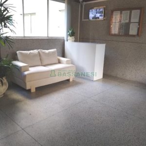 Apartamento com 62m², 2 dormitórios, 1 vaga, no bairro Centro em Caxias do Sul para Comprar