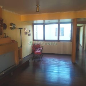 Casa Comercial com 530m², 5 dormitórios, 2 vagas, no bairro Cinqüentenário em Caxias do Sul para Alugar