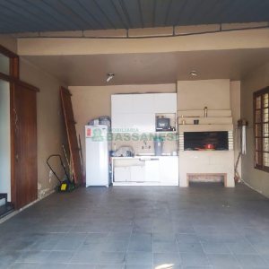 Casa Comercial com 530m², 5 dormitórios, 2 vagas, no bairro Cinqüentenário em Caxias do Sul para Alugar