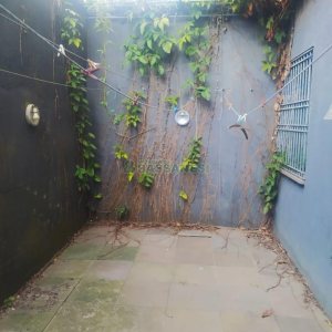 Casa Comercial com 530m², 5 dormitórios, 2 vagas, no bairro Cinqüentenário em Caxias do Sul para Alugar