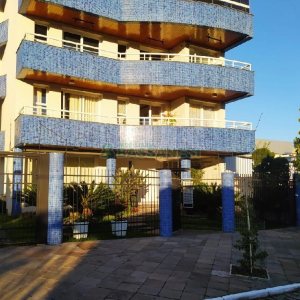 Apto/Cobertura com 320m², 4 dormitórios, 2 vagas, no bairro Santa Catarina em Caxias do Sul para Comprar