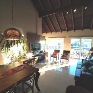 Apto/Cobertura com 320m², 4 dormitórios, 2 vagas, no bairro Santa Catarina em Caxias do Sul para Comprar