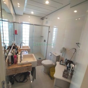 Apto/Cobertura com 320m², 4 dormitórios, 2 vagas, no bairro Santa Catarina em Caxias do Sul para Comprar