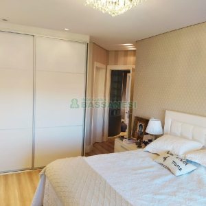 Apto/Cobertura com 320m², 4 dormitórios, 2 vagas, no bairro Santa Catarina em Caxias do Sul para Comprar