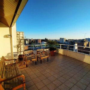 Apto/Cobertura com 320m², 4 dormitórios, 2 vagas, no bairro Santa Catarina em Caxias do Sul para Comprar
