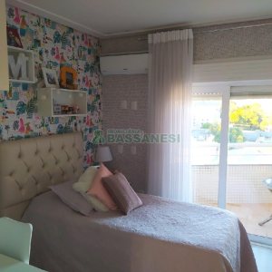 Apto/Cobertura com 320m², 4 dormitórios, 2 vagas, no bairro Santa Catarina em Caxias do Sul para Comprar