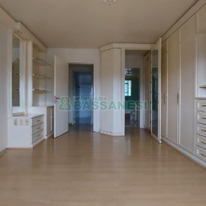 Apartamento, 3 dormitórios, 2 vagas, no bairro São José em Caxias do Sul para Alugar