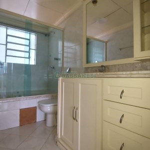 Apartamento, 3 dormitórios, 2 vagas, no bairro São José em Caxias do Sul para Alugar