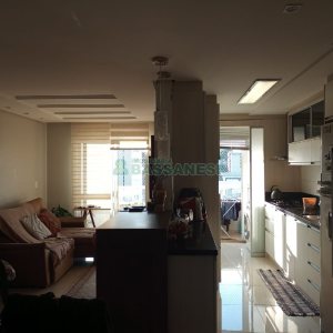 Apartamento com 75m², 2 dormitórios, 1 vaga, no bairro Charqueadas em Caxias do Sul para Comprar