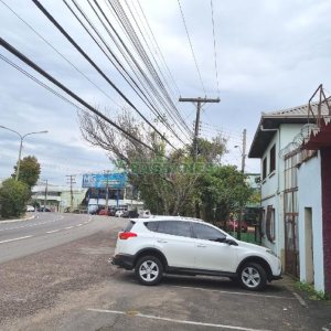 Loja com 110m², no bairro Sagrada Família em Caxias do Sul para Alugar