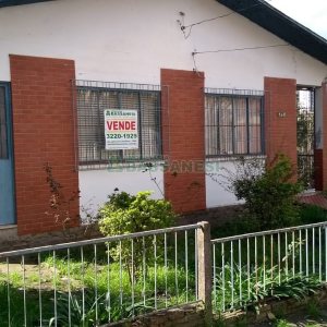 Casa, no bairro Pio X em Caxias do Sul para Comprar