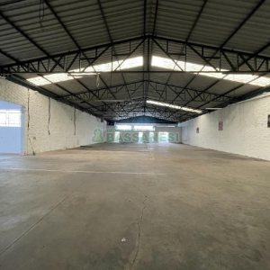 Pavilhão com 1000m², no bairro São Leopoldo em Caxias do Sul para Alugar