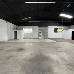 Pavilhão com 1000m², no bairro São Leopoldo em Caxias do Sul para Alugar