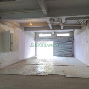 Loja com 150m², no bairro Rio Branco em Caxias do Sul para Alugar