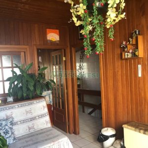 Casa com 246m², 4 dormitórios, 2 vagas, no bairro São José em Caxias do Sul para Comprar